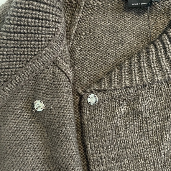 💖Host Pick💖 BCBGMax Azria NWT wool-blend poncho sweater - Picture 8 of 10